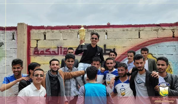 "في نهائي بطولة خماسي المولد النبوي لكرة القدم، وفي مباراة من العيار الثقيل وبها ترك حميد الحاج الصيدلة ثالث يتوج بكأس البطولة والشريعة ثالث وصيفا للبطل "في نهائي بطولة خماسي المولد النبوي لكرة القدم، وفي مباراة من العيار الثقيل وبها ترك حميد الحاج الصيدلة ثالث يتوج بكأس البطولة والشريعة ثالث وصيفا للبطل