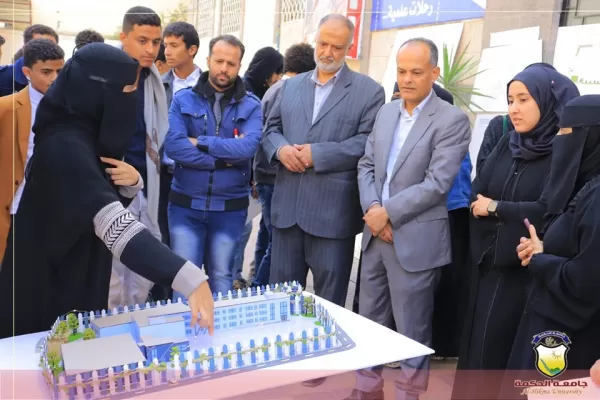 طلبة قسم الهندسة المعمارية بجامعة الحكمة - صنعاء يناقشون مشاريع مقررات التصميم المعماري والتصميم الحضري طلبة قسم الهندسة المعمارية بجامعة الحكمة - صنعاء يناقشون مشاريع مقررات التصميم المعماري والتصميم الحضري