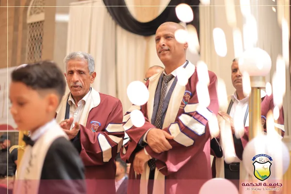 جامعة الحكمة تحتفل بتخريج 64  طبيباً وطبيبة من خريجي برنامج الطب والجراحة العامة