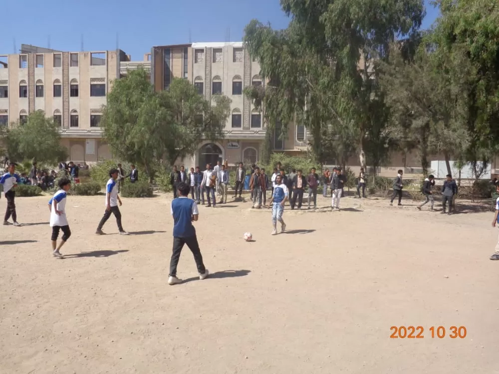 "فريق بكالوريوس الصيدلة يتوّج بطلاً لبطولة الطلاب المستجدين بجامعة الحكمة – ذمار"