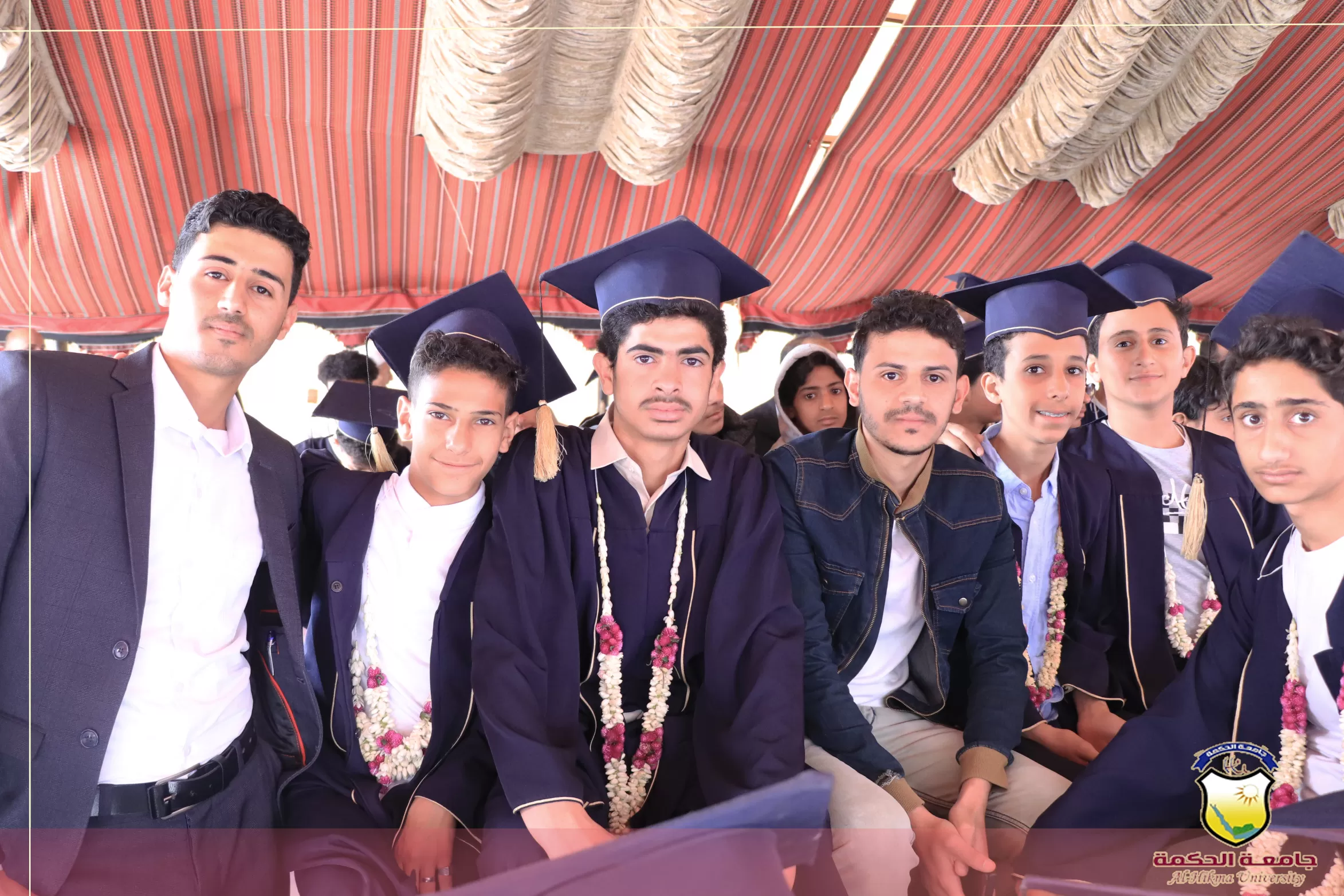 برعاية جامعة الحكمة تنظم مدرسة معاذ النموذجية حفل تكريم الطلبة الأوائل والمتميزين للصف التاسع للعام الدراسي 2023-2024م
