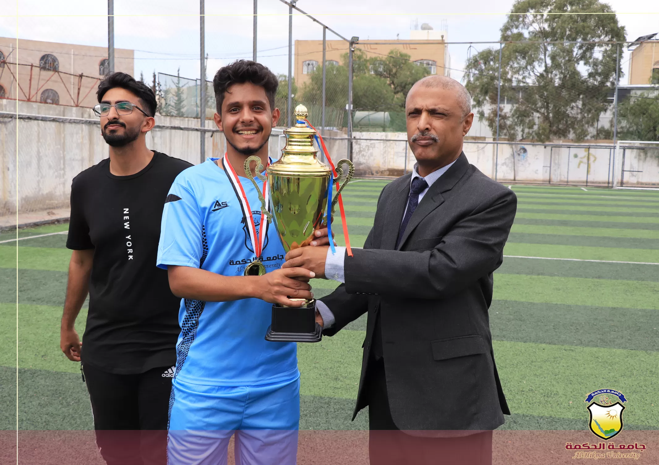فريق قسم طب عام وجراحة م3 يتوّج بالفوز بكأس رئيس جامعة الحكمة لكرة القدم للعام 2023-2024م
