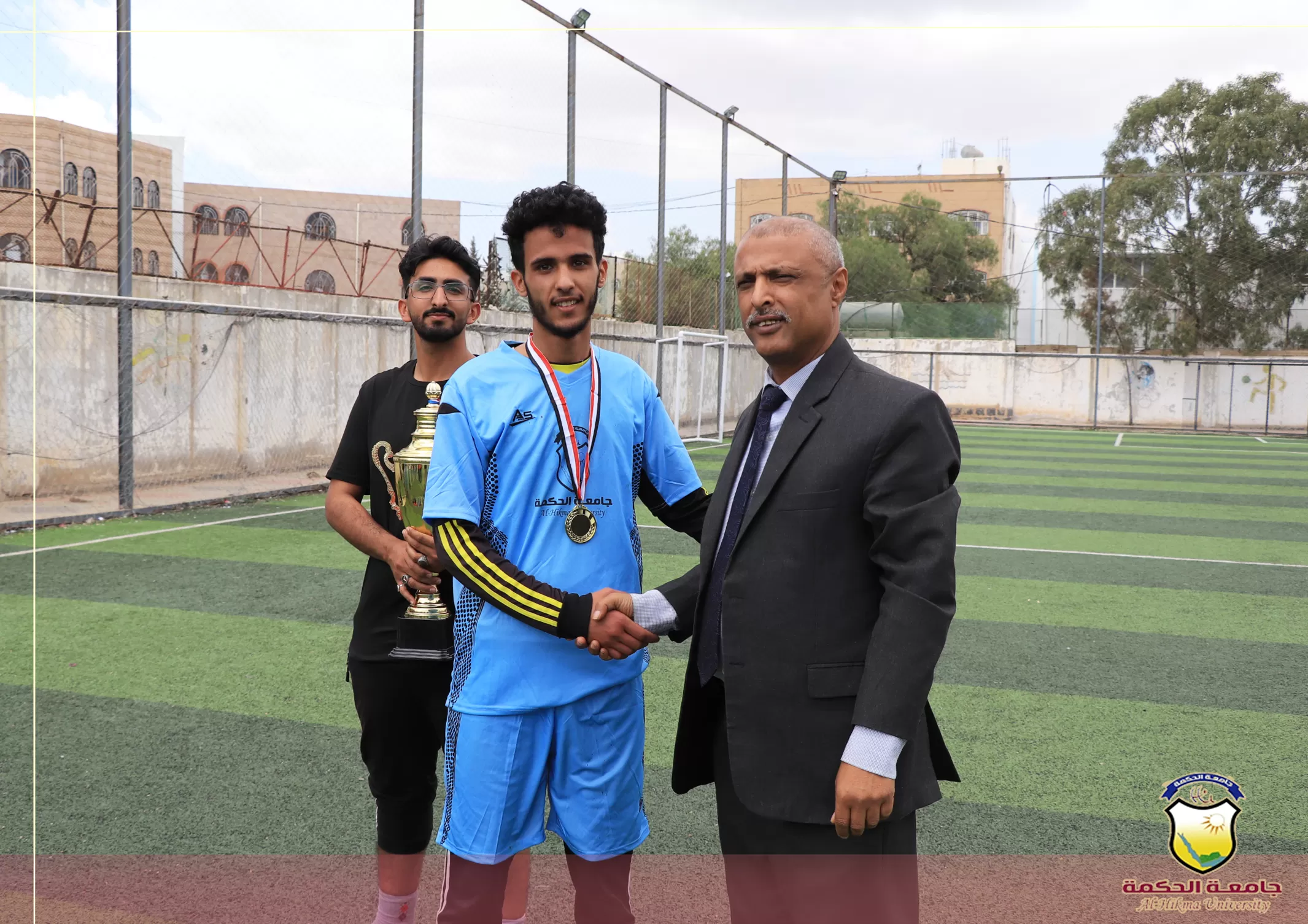 فريق قسم طب عام وجراحة م3 يتوّج بالفوز بكأس رئيس جامعة الحكمة لكرة القدم للعام 2023-2024م