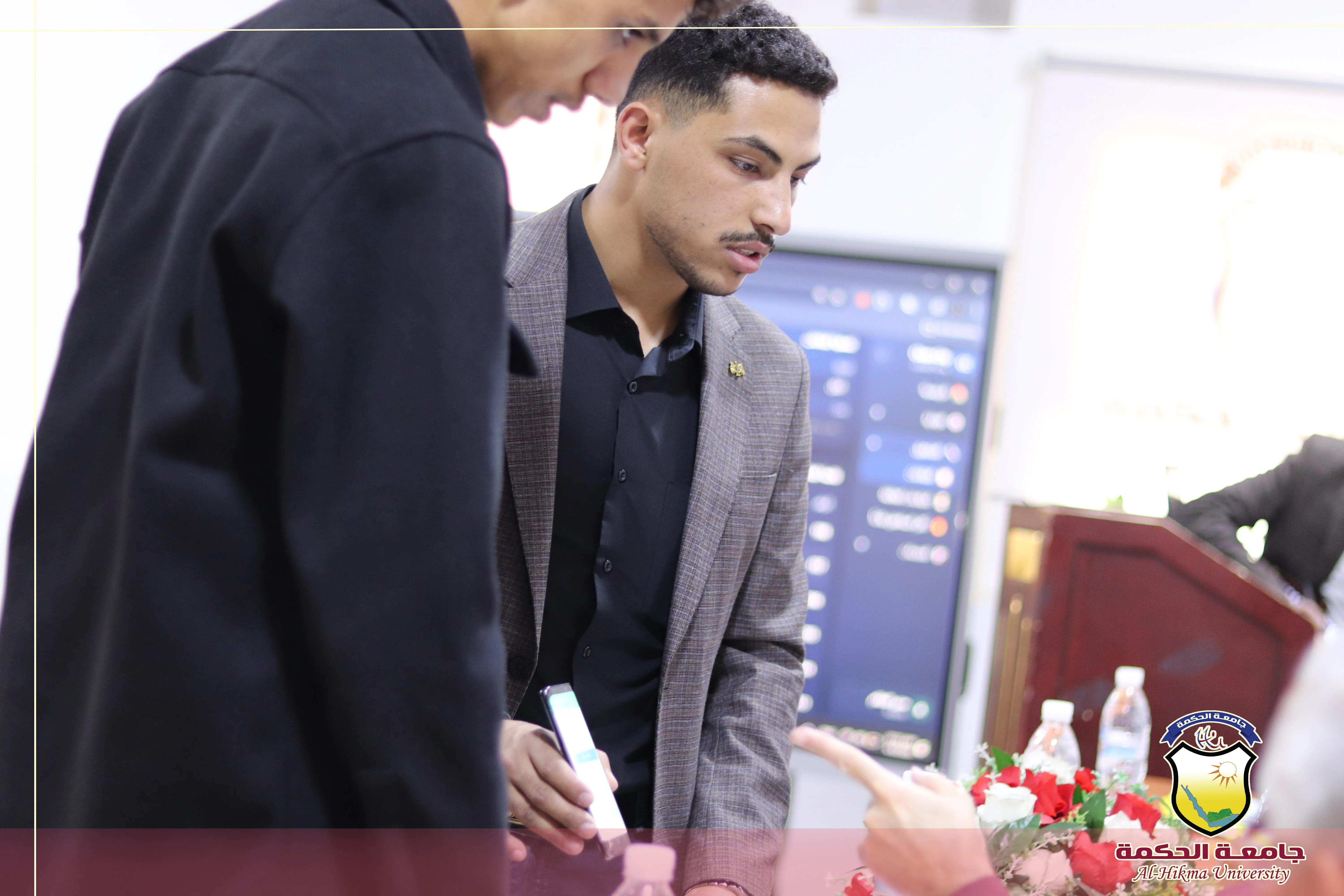 جامعة الحكمة – فرع صنعاء تقيم اليوم العلمي لمناقشة مشاريع تخرج طلبة قسم تقنية المعلومات بكلية العلوم والهندسة