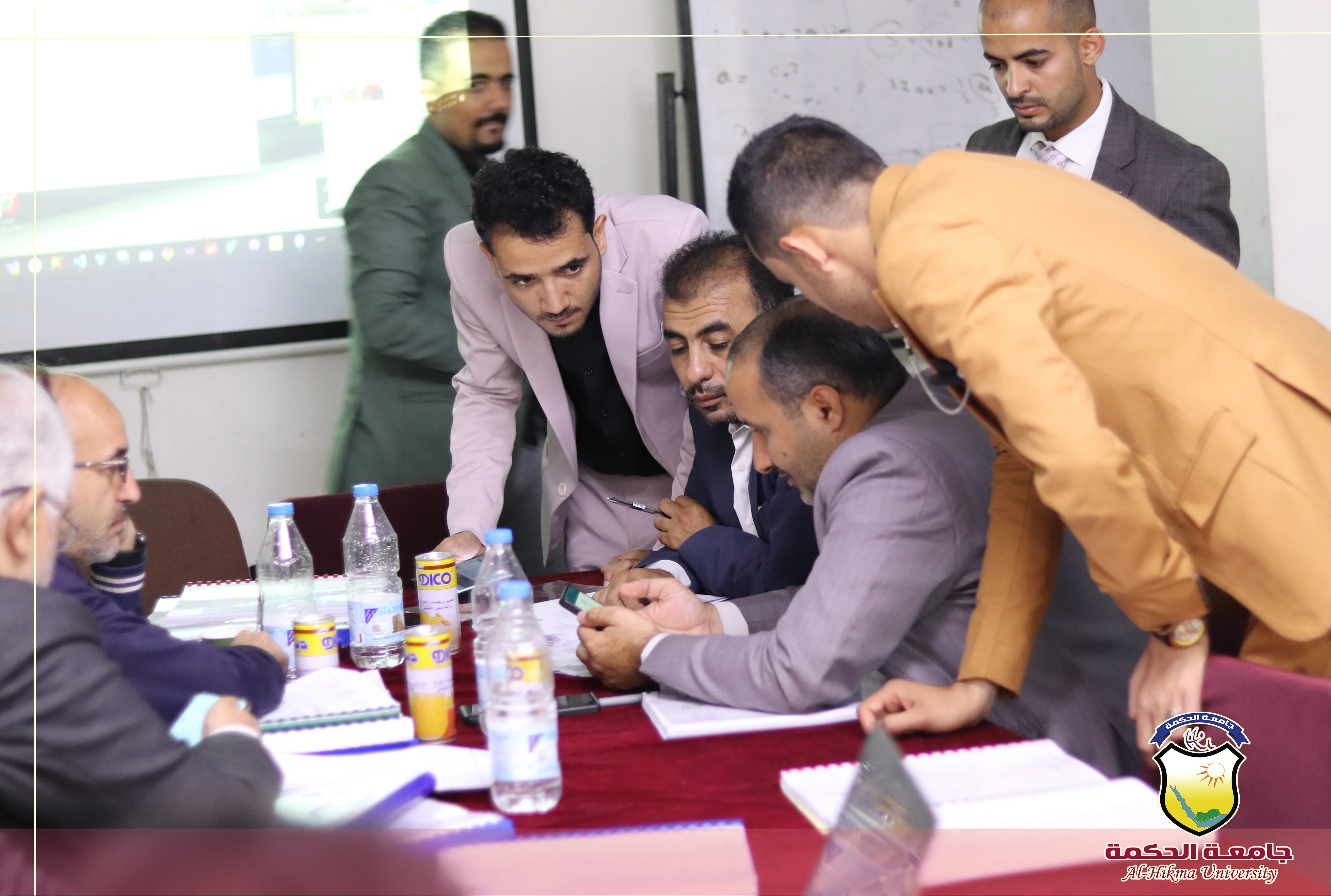 جامعة الحكمة – فرع صنعاء تقيم اليوم العلمي لمناقشة مشاريع تخرج طلبة قسم تقنية المعلومات بكلية العلوم والهندسة