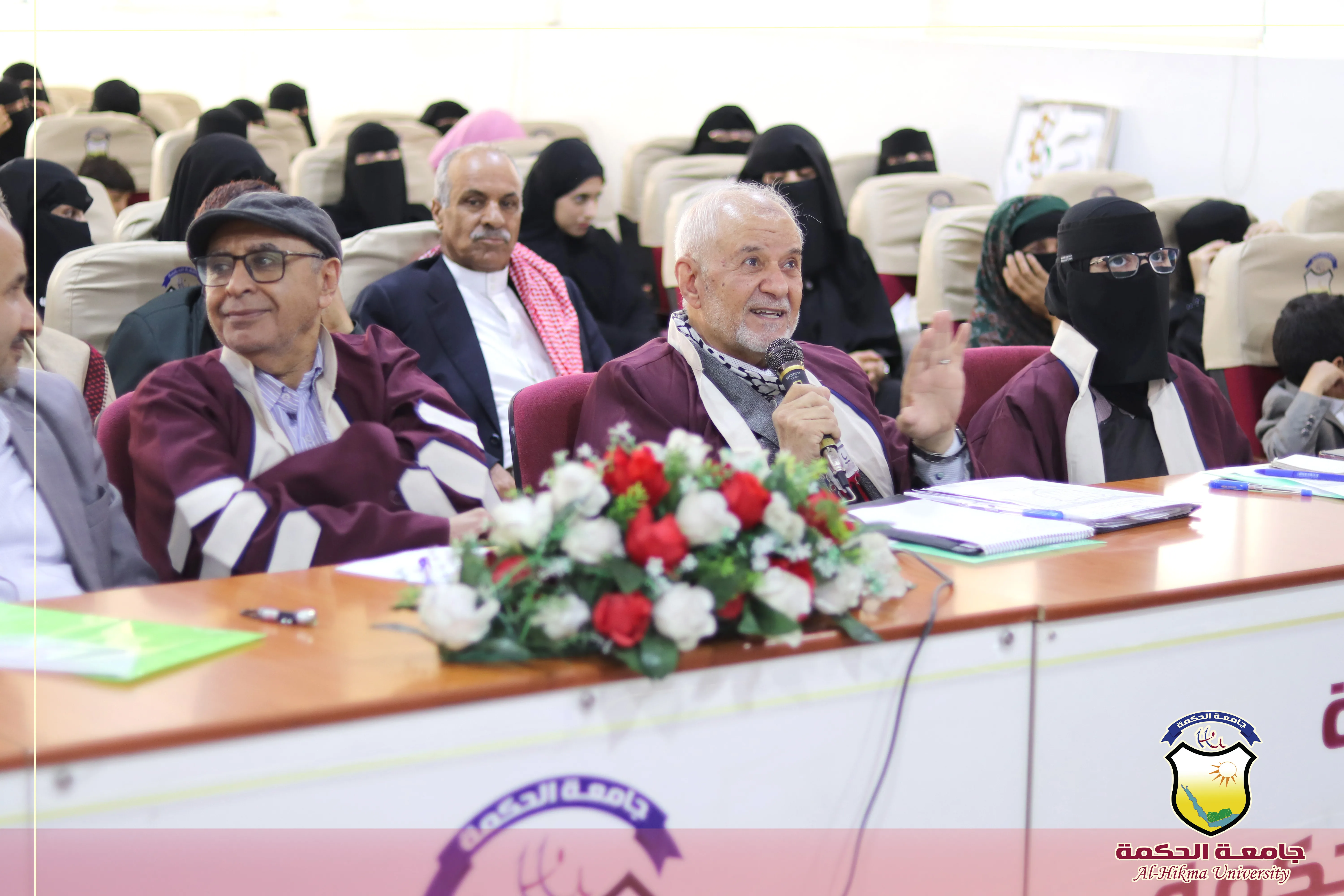 قسم الهندسة المعمارية بكلية العلوم والهندسة في جامعة الحكمة تُقيم المناقشات العلنية لمشاريع تخرج طلاب الدفعة الرابعة