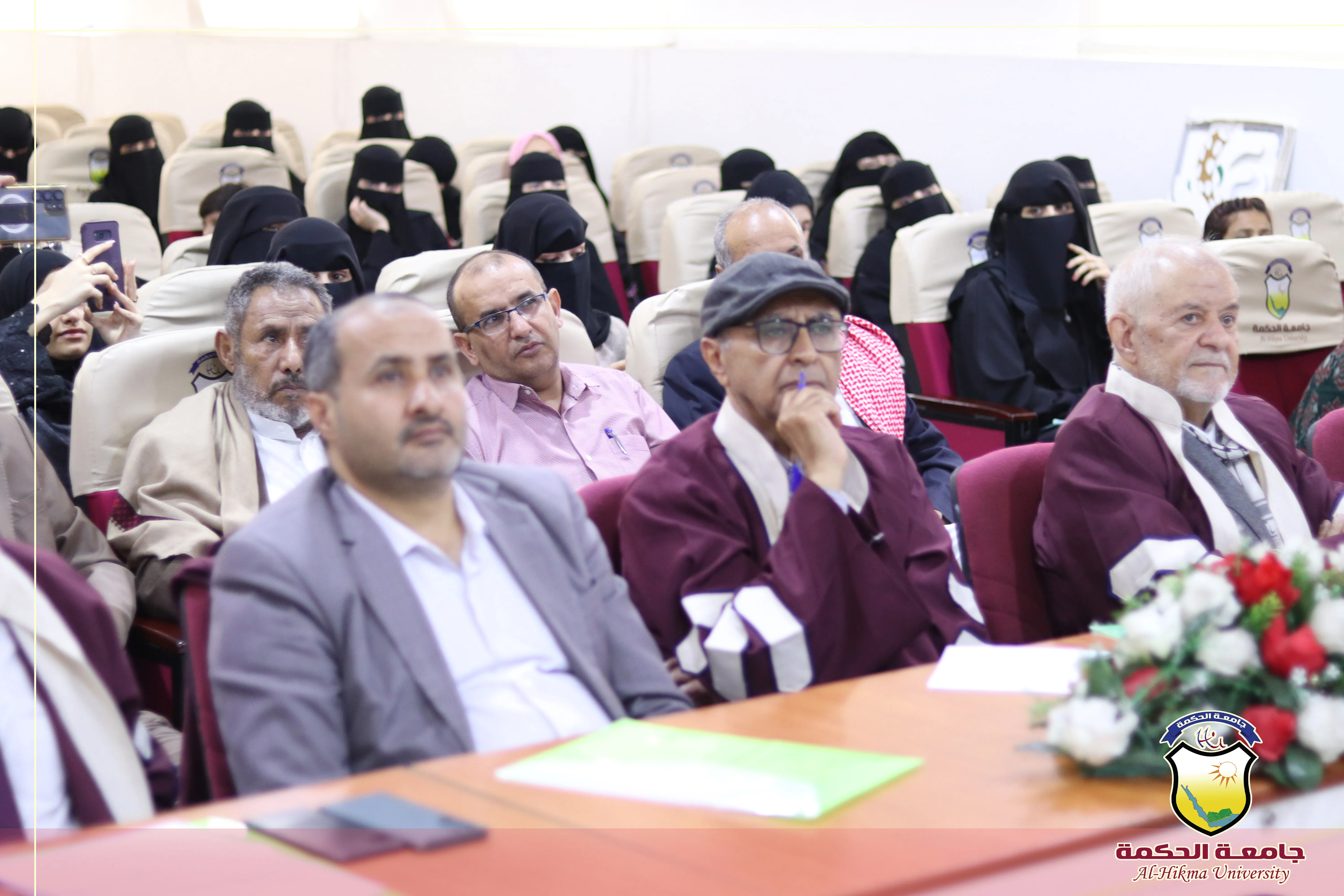 قسم الهندسة المعمارية بكلية العلوم والهندسة في جامعة الحكمة تُقيم المناقشات العلنية لمشاريع تخرج طلاب الدفعة الرابعة