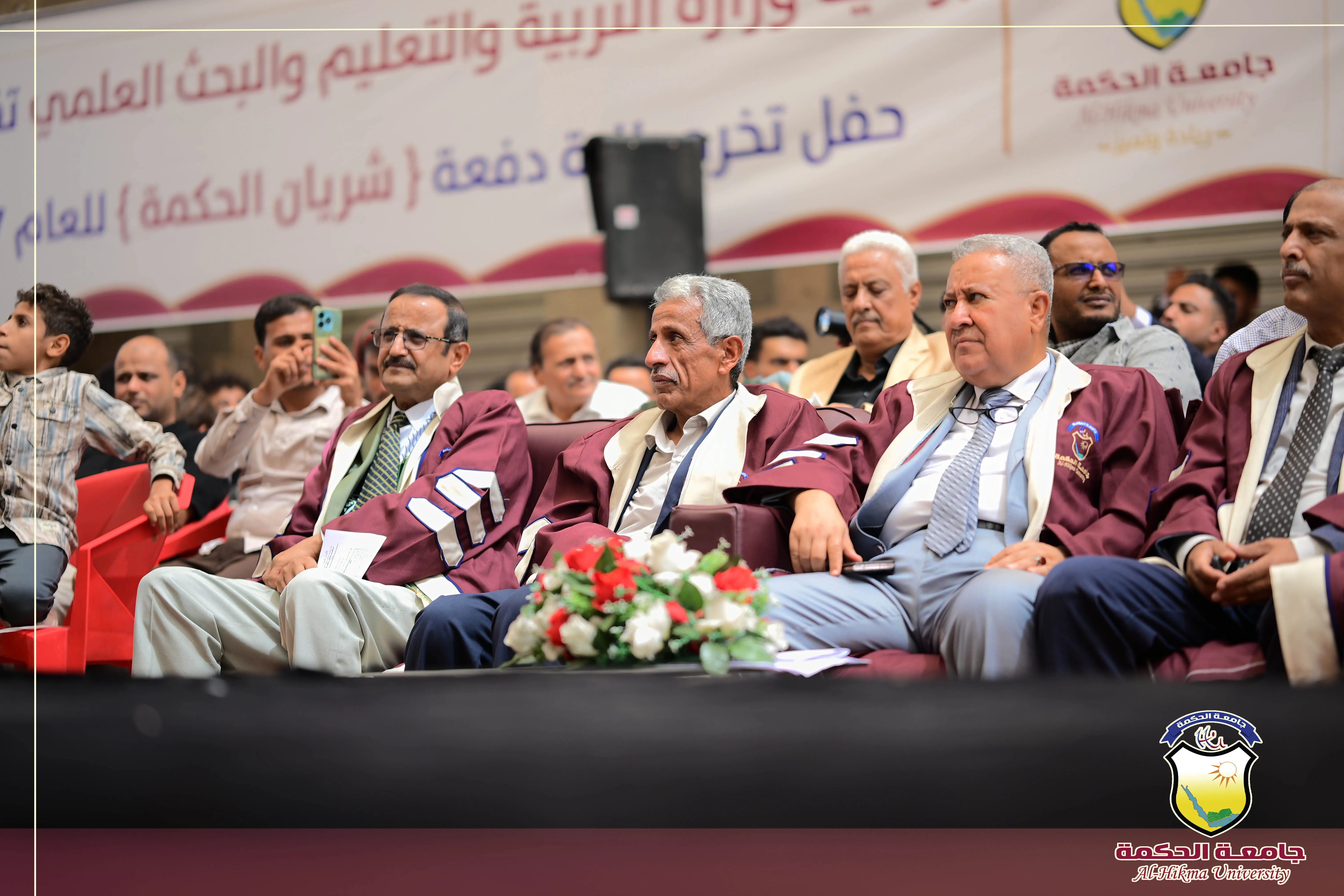 جامعة الحكمة تحتفل بتخريج 64  طبيباً وطبيبة من خريجي برنامج الطب والجراحة العامة