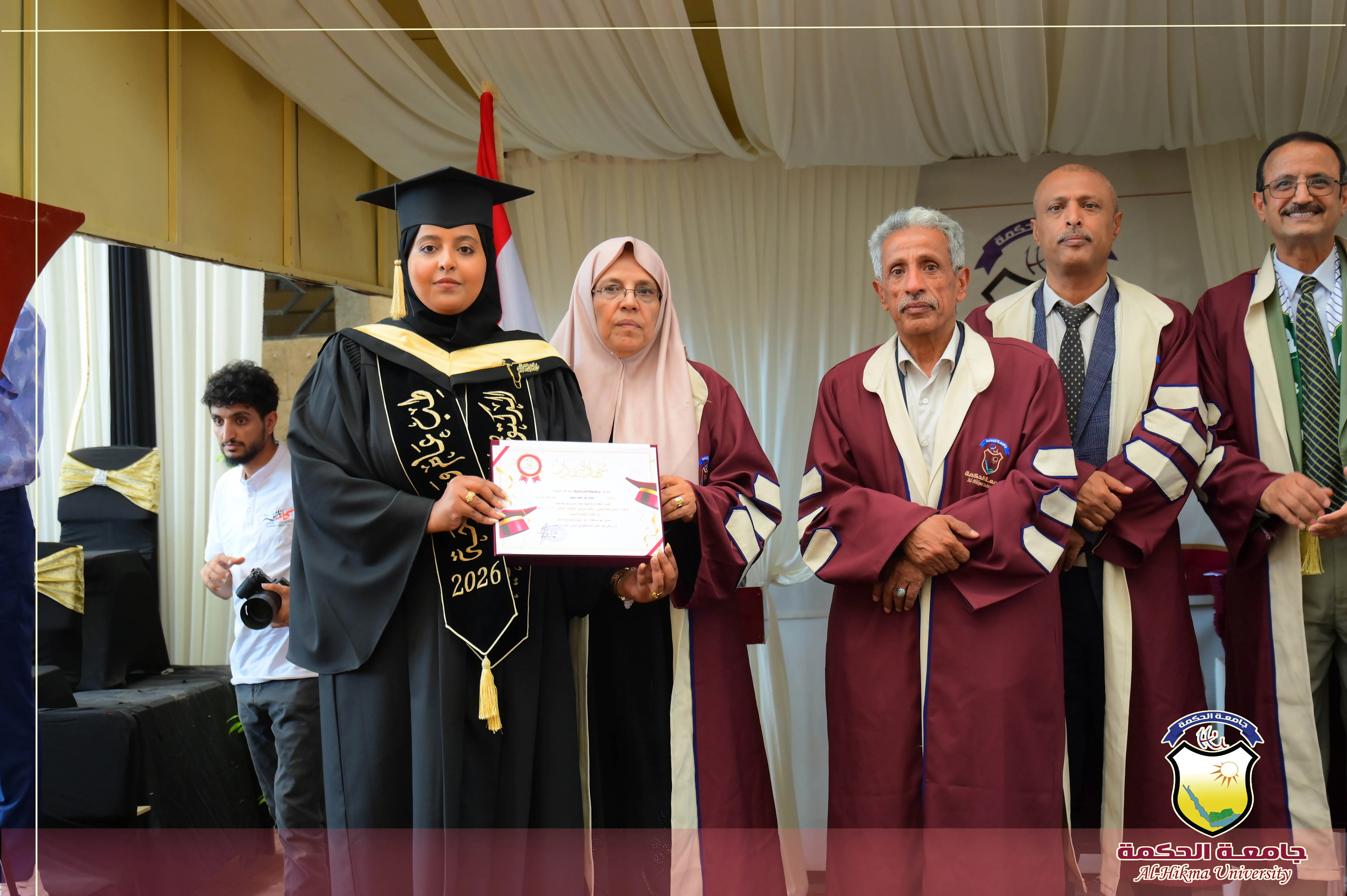 جامعة الحكمة تحتفل بتخريج 64  طبيباً وطبيبة من خريجي برنامج الطب والجراحة العامة