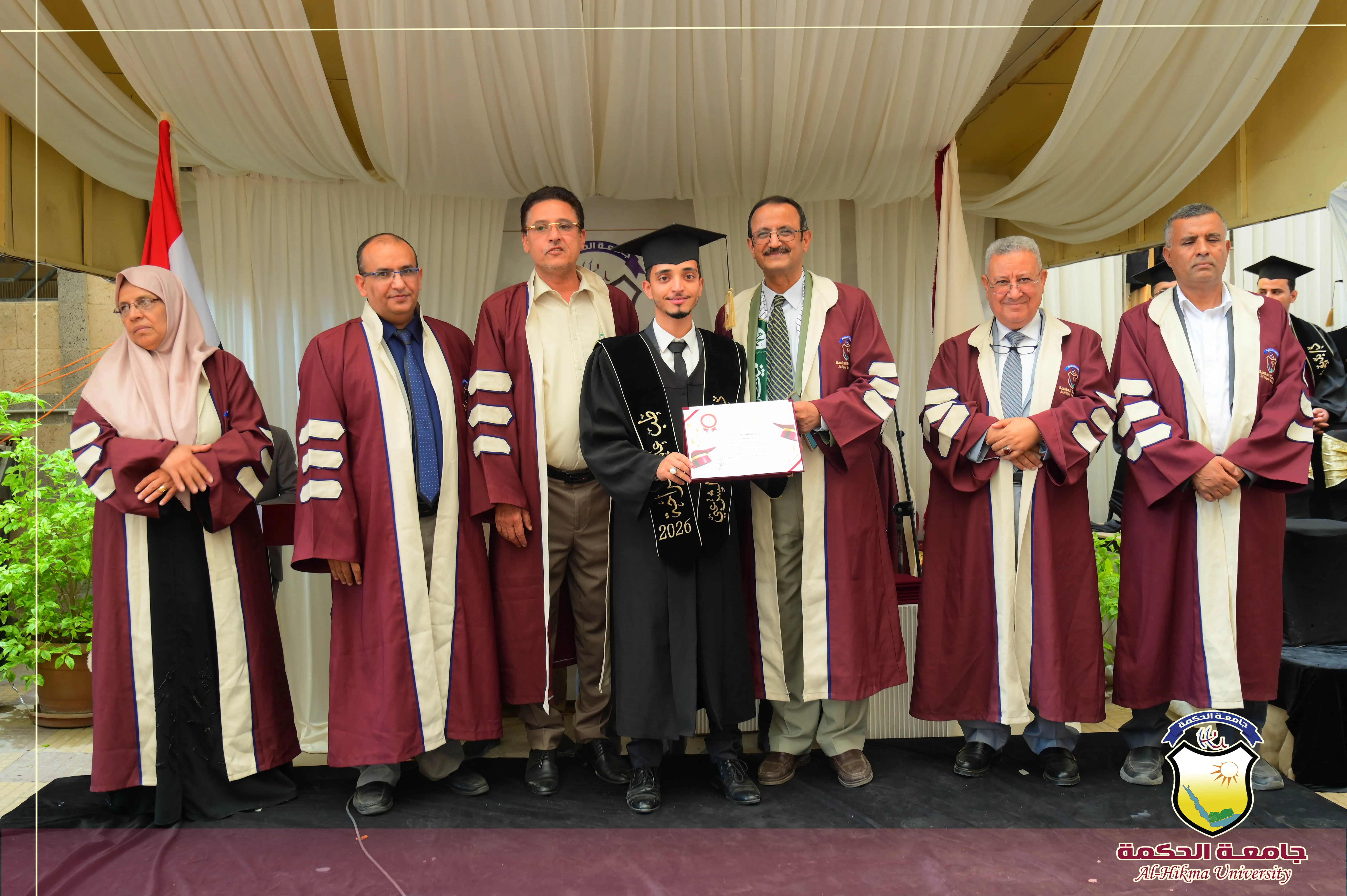 جامعة الحكمة تحتفل بتخريج 64  طبيباً وطبيبة من خريجي برنامج الطب والجراحة العامة